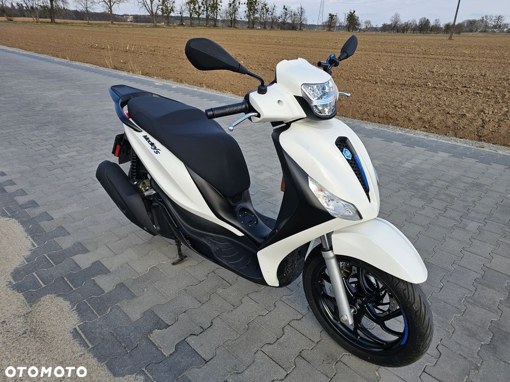 Piaggio Medley - 1