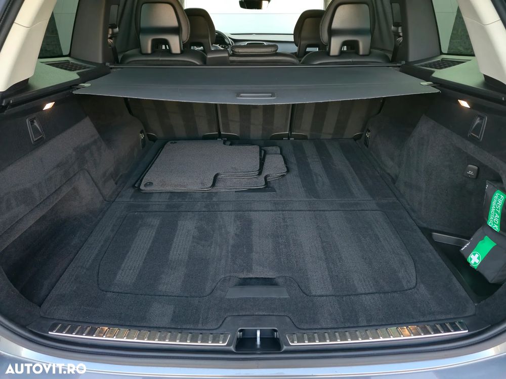 Volvo XC 90 B5 D AWD Geartronic Inscription - 36