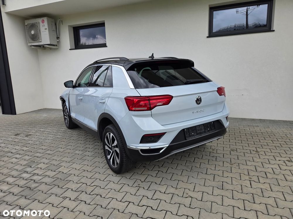 Volkswagen T-Roc - 3