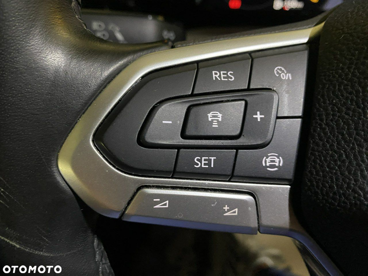 Volkswagen Golf - 16