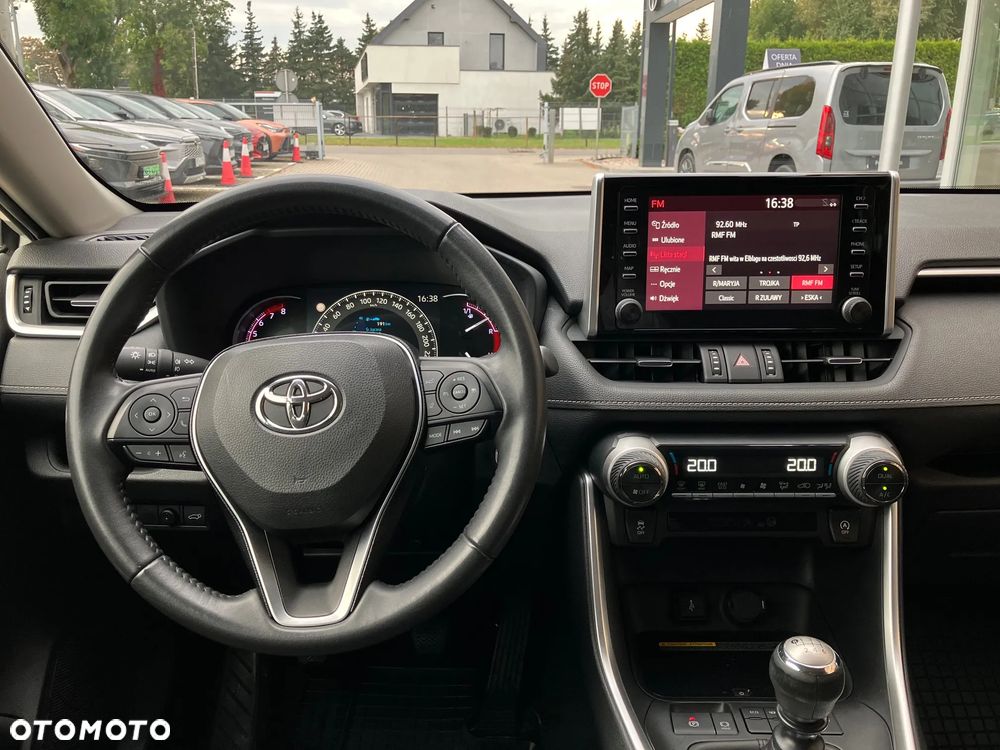 Toyota RAV4 2.0 Comfort 4x2 - 22