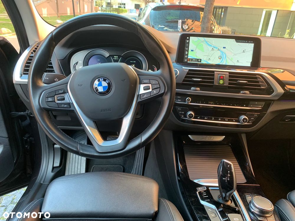 BMW X3 xDrive20d - 12
