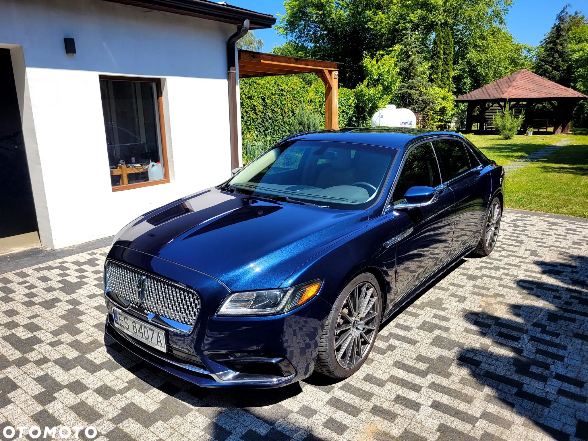 Lincoln Continental - 1