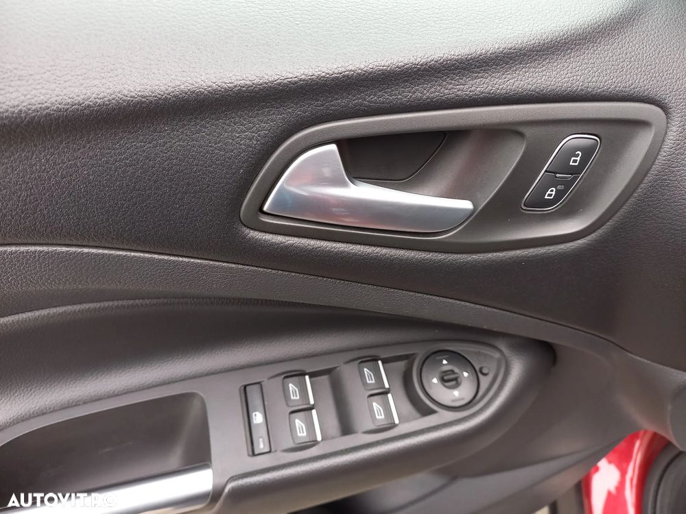 Ford Kuga 2.0 TDCi 4WD Powershift Titanium - 10