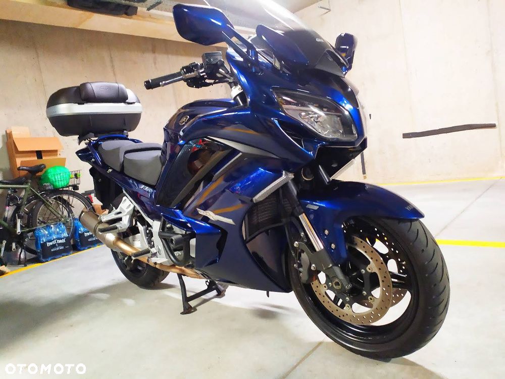Yamaha FJR - 3