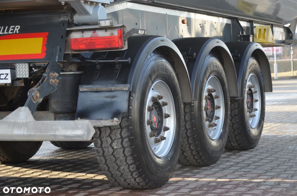 Schwarzmuller WYWROTKA 25 m3 / HARDOX / OŚ POD. / SAF / DE 9588 - 7