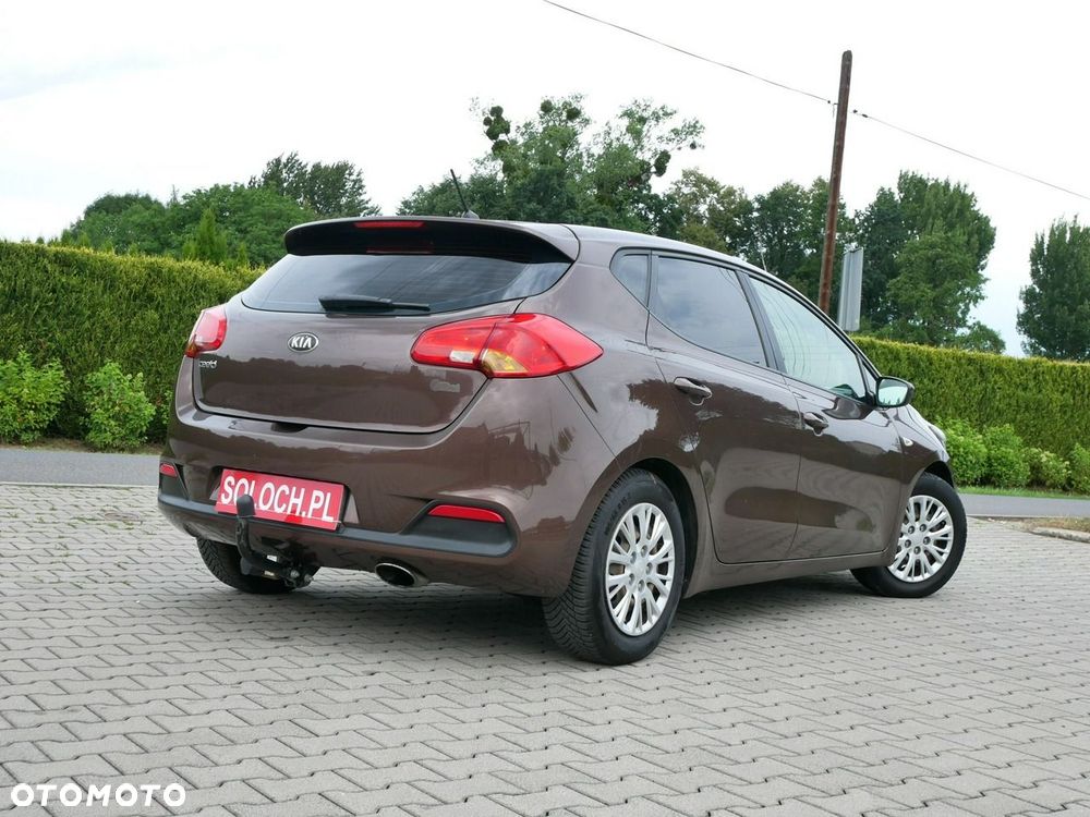 Kia Ceed - 4