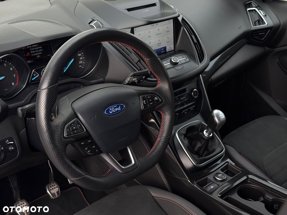 Ford Kuga 1.5 EcoBoost 2x4 ST-Line - 15