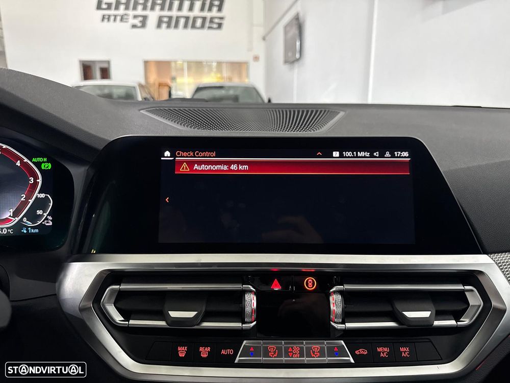 BMW 330 e Pack M Auto - 35