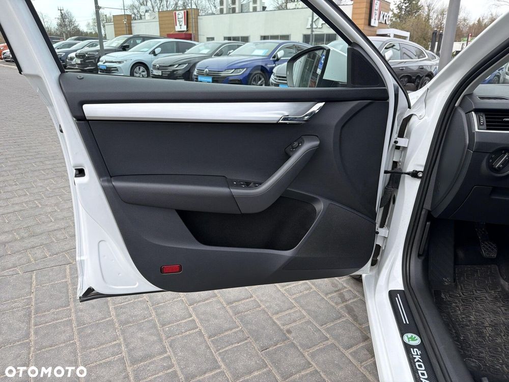 Skoda Octavia 1.5 TSI ACT Ambition - 10