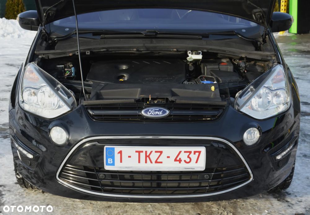 Ford S-Max - 11