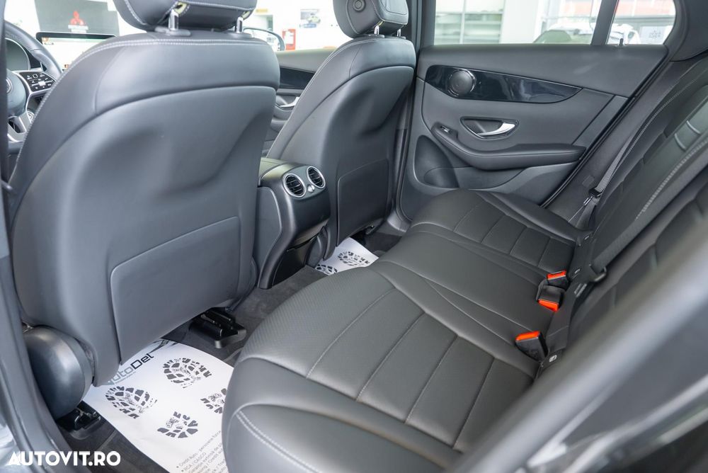 Mercedes-Benz GLC 300 de 4Matic 9G-TRONIC - 25