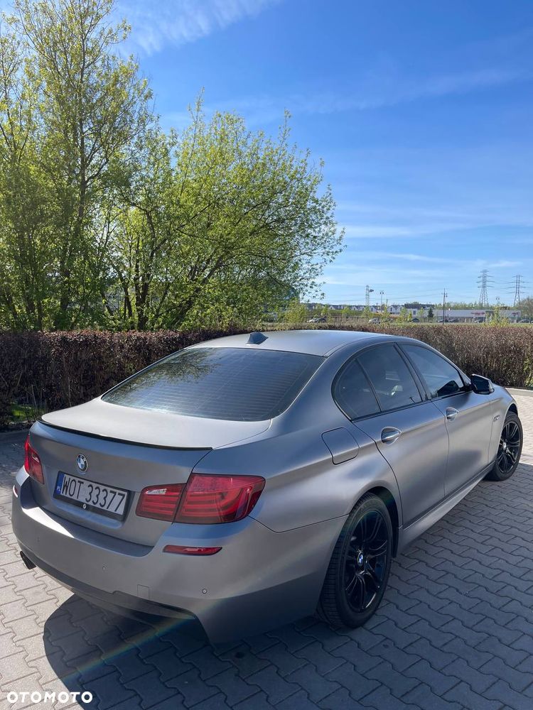 BMW Seria 5 525d xDrive - 7