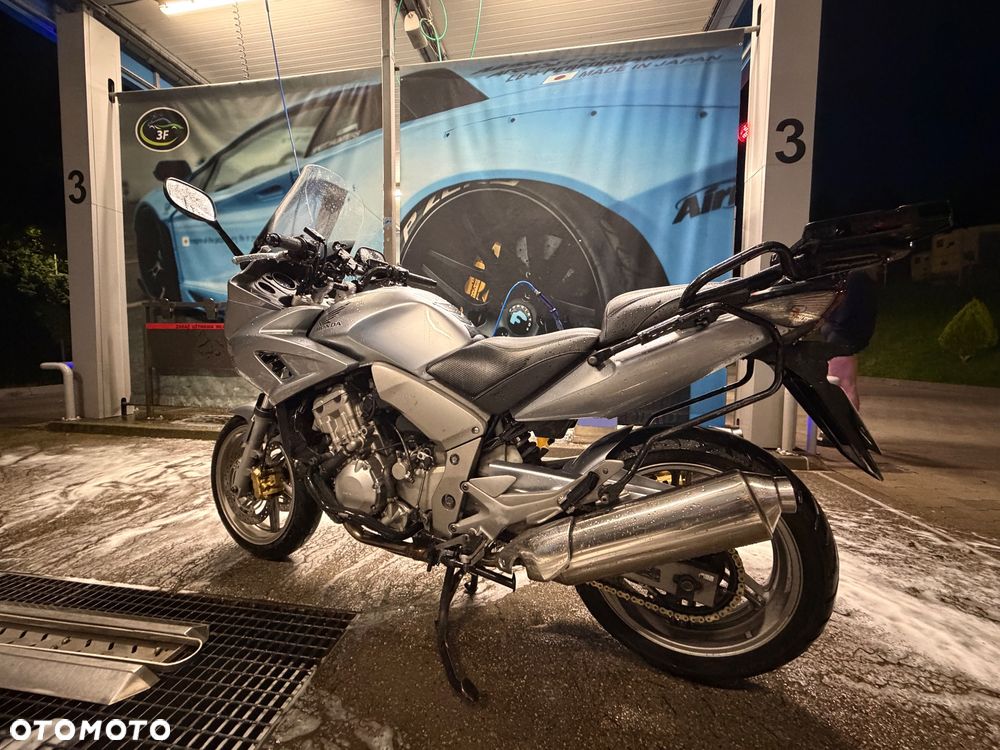 Honda CBF - 9
