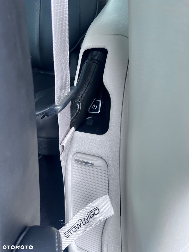 Chrysler Pacifica - 22