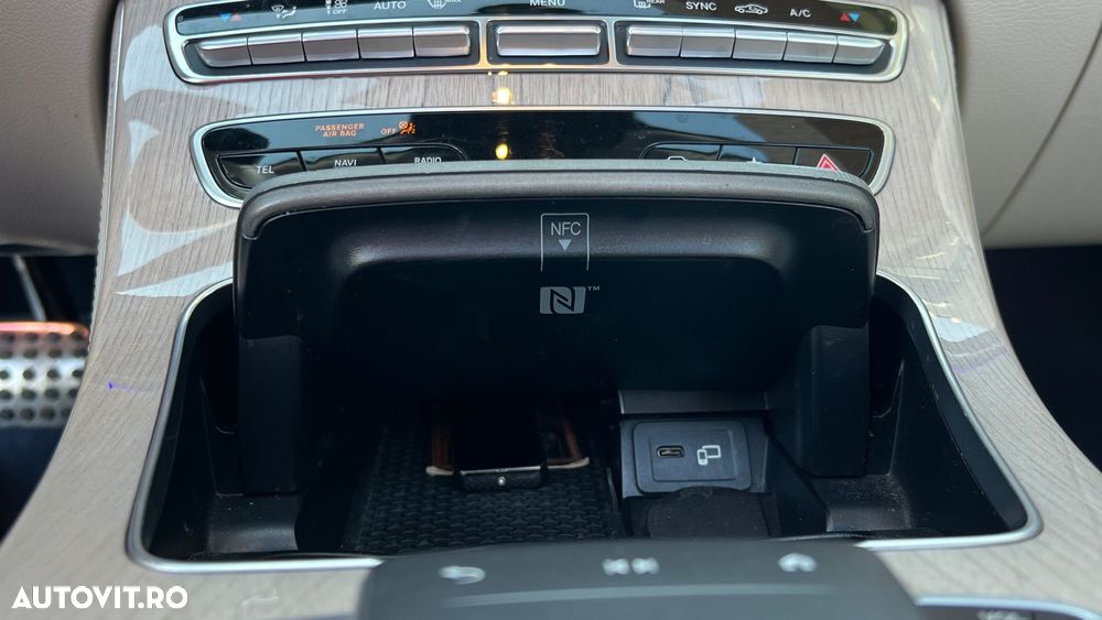 Mercedes-Benz E 200 4MATIC MHEV Aut. - 19