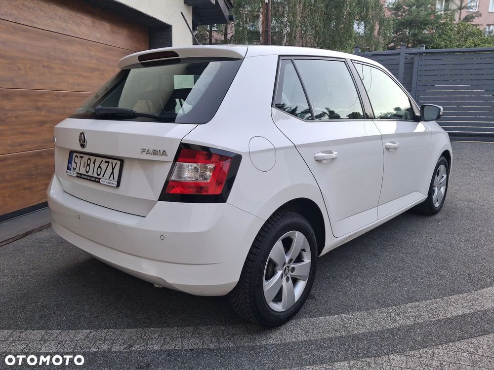 Skoda Fabia 1.0 TSI Ambition - 4