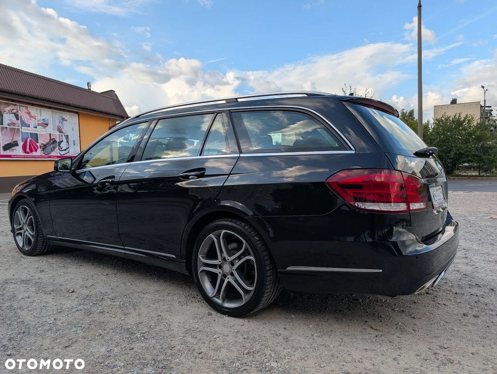 Mercedes-Benz Klasa E 250 7G-TRONIC Elegance - 7
