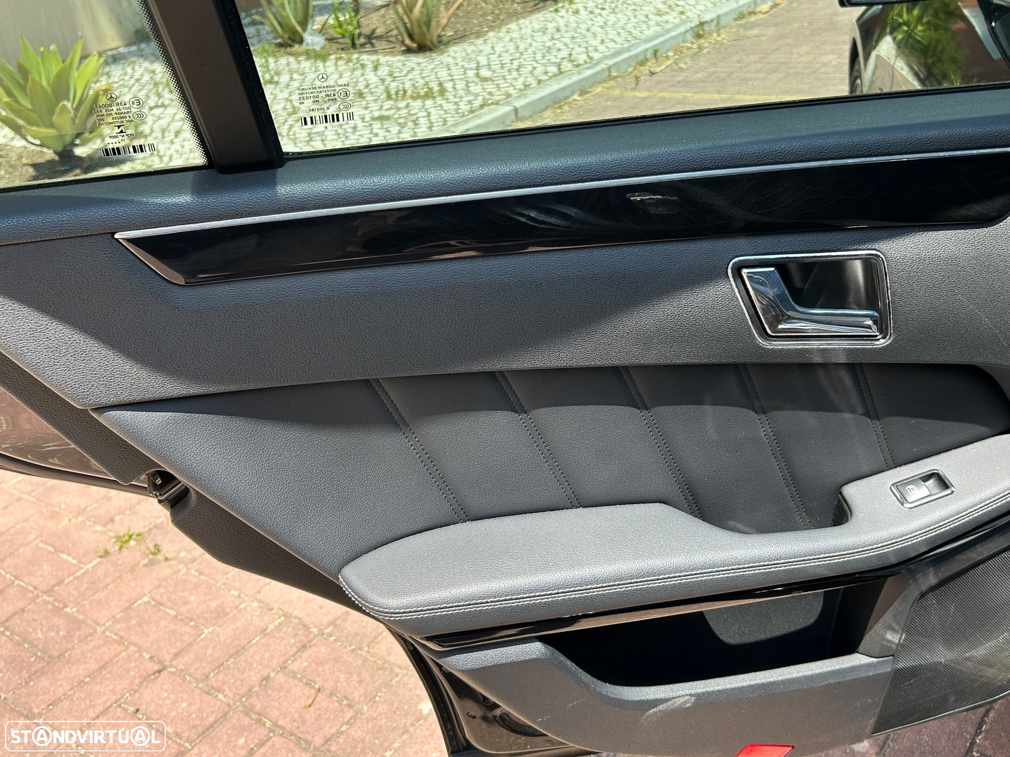 Mercedes-Benz E 250 CDi Avantgarde BlueEfficiency Auto. - 25