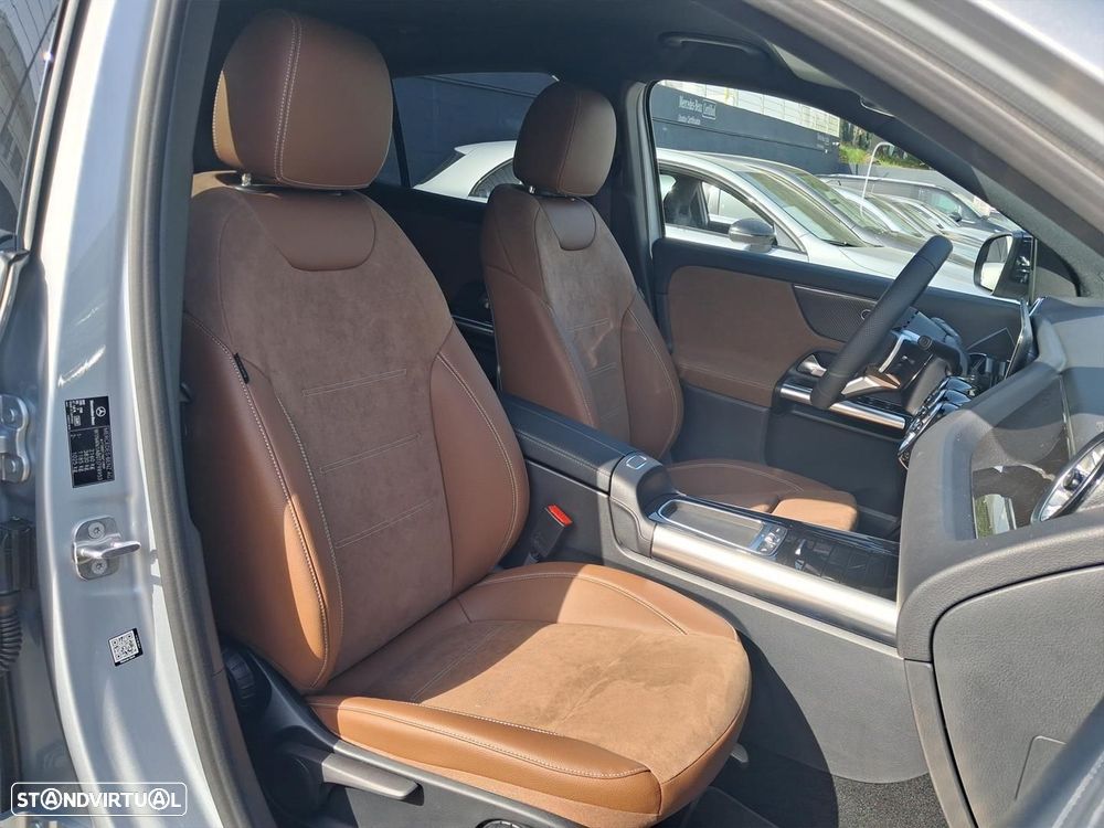 Mercedes-Benz GLA 180 d AMG Line - 16