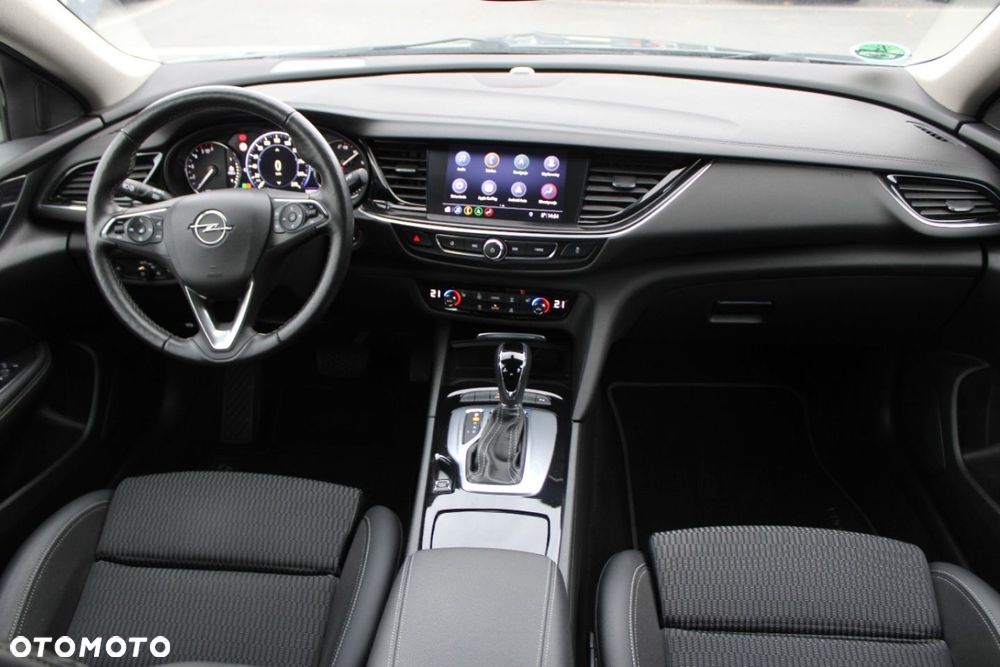 Opel Insignia - 37