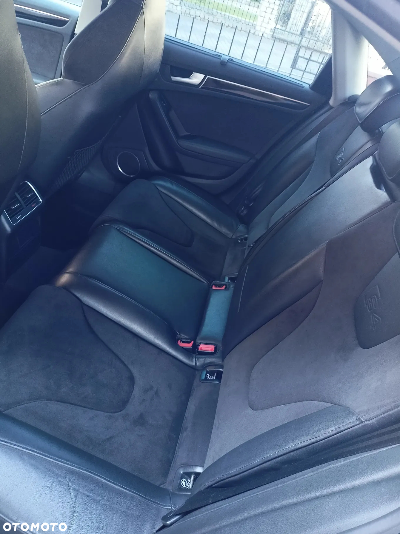 Audi A4 3.2 FSI Quattro - 8