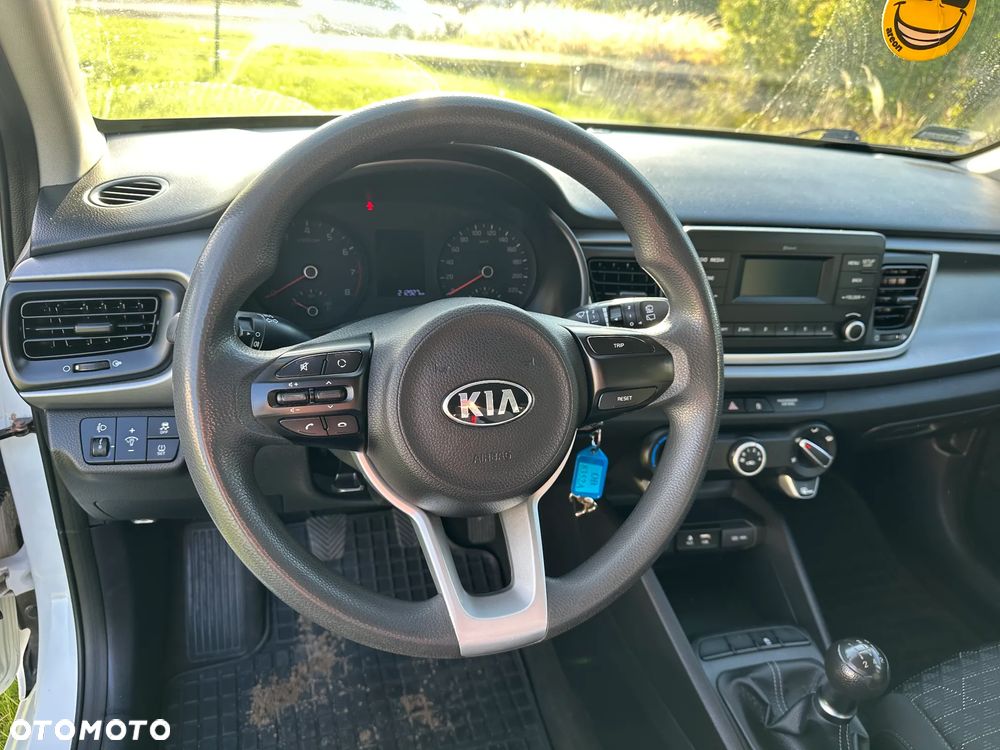 Kia Rio - 8