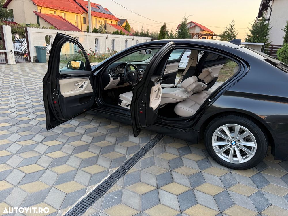 BMW Seria 5 525d xDrive Touring Aut. Luxury Line - 14