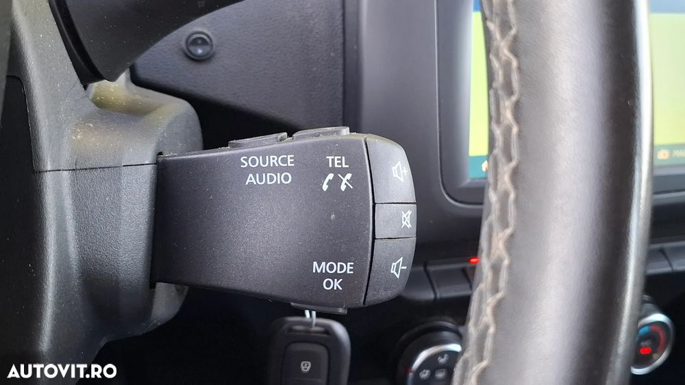 Dacia Duster 1.6 SCe Comfort - 29