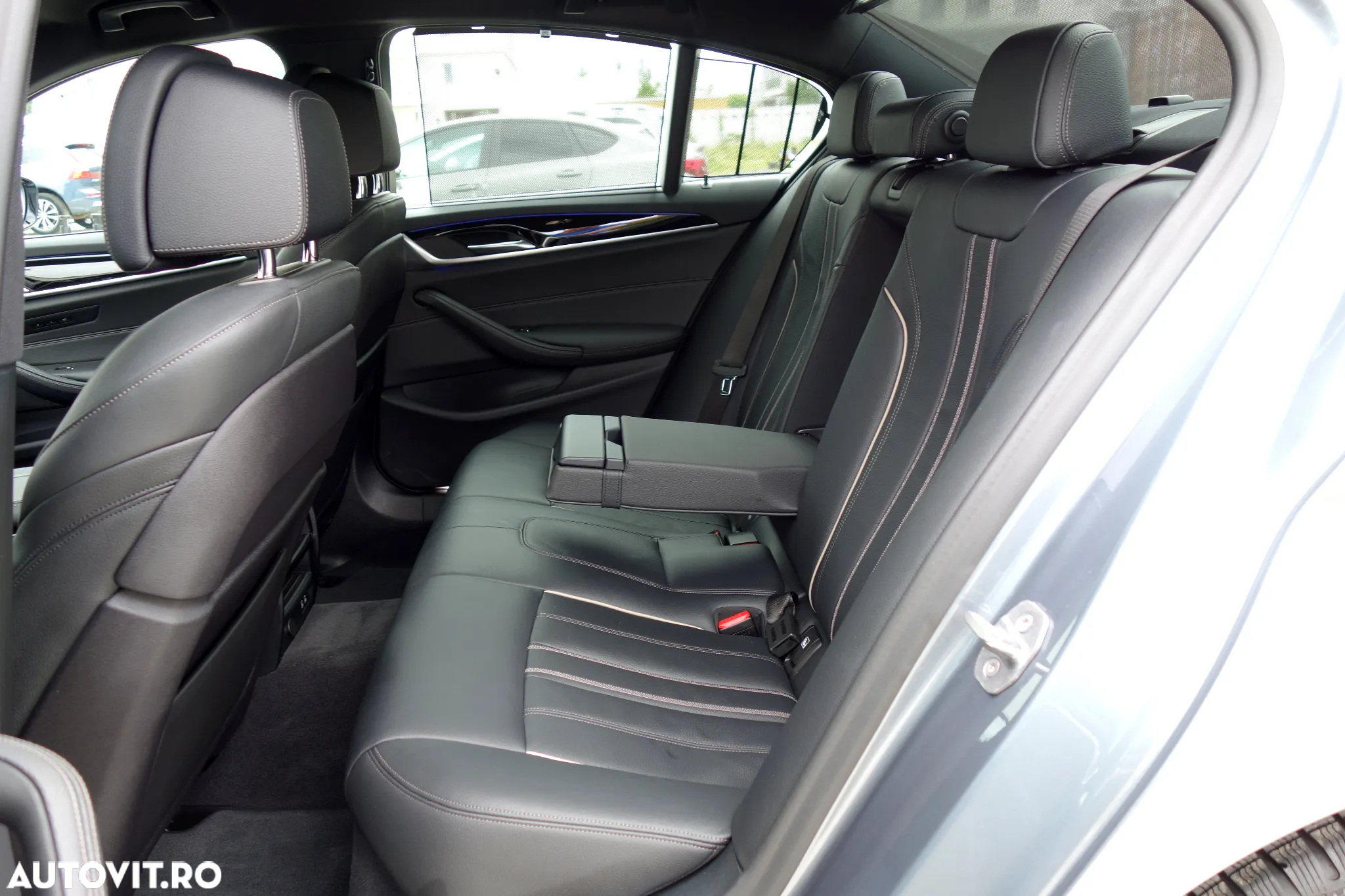 BMW Seria 5 520i AT - 16