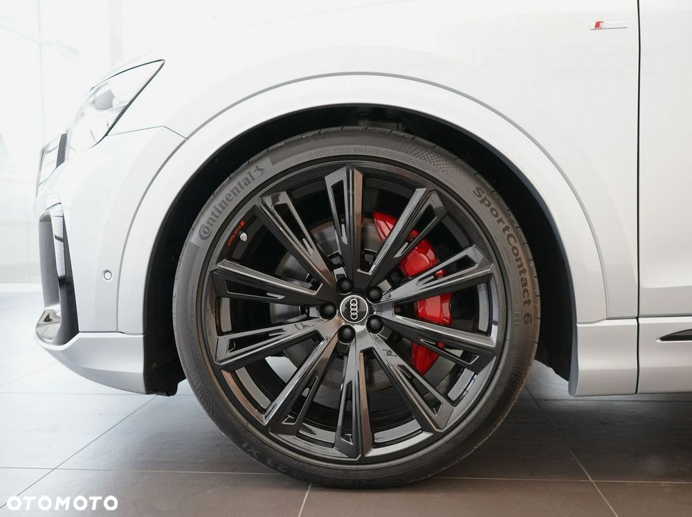 Audi Q8 - 8
