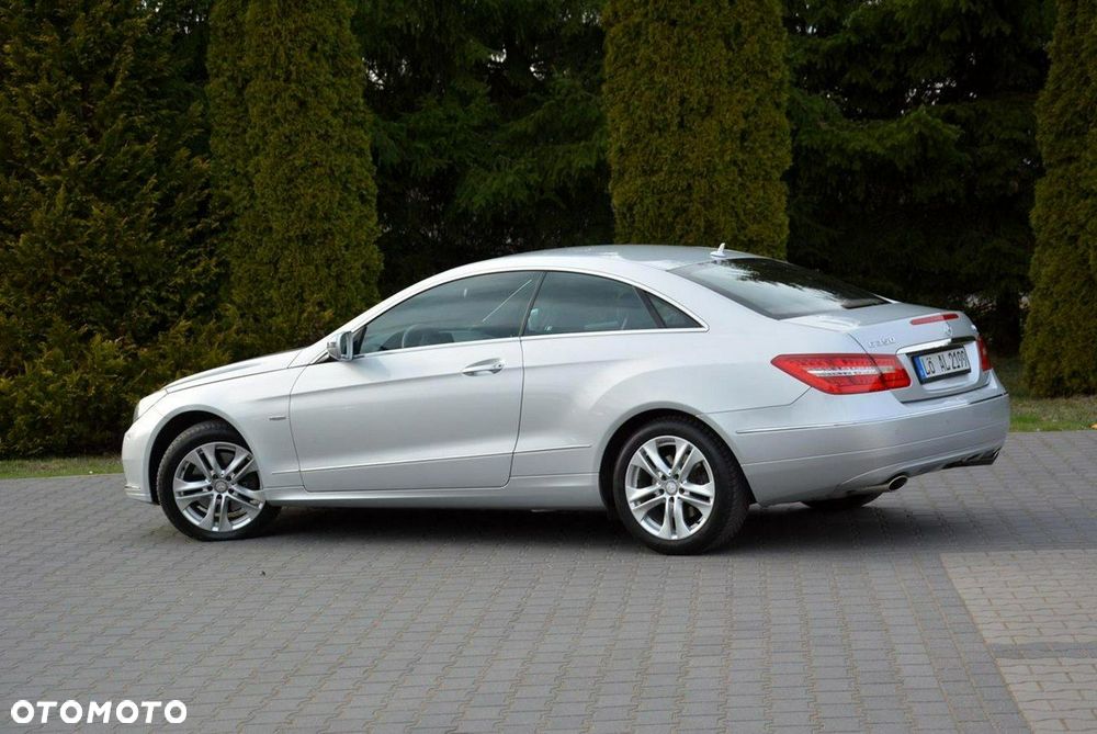 Mercedes-Benz Klasa E 350 CGI BlueEffICIENCY - 4