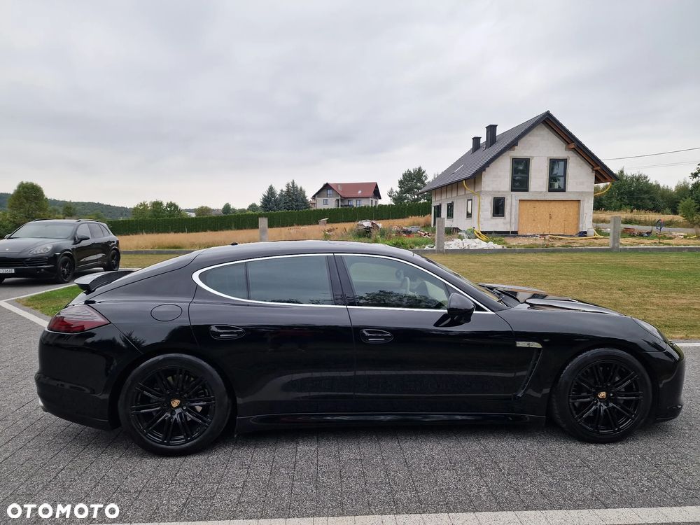 Porsche Panamera 4S PDK - 9