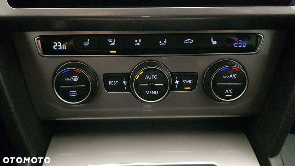 Volkswagen Passat Alltrack - 29