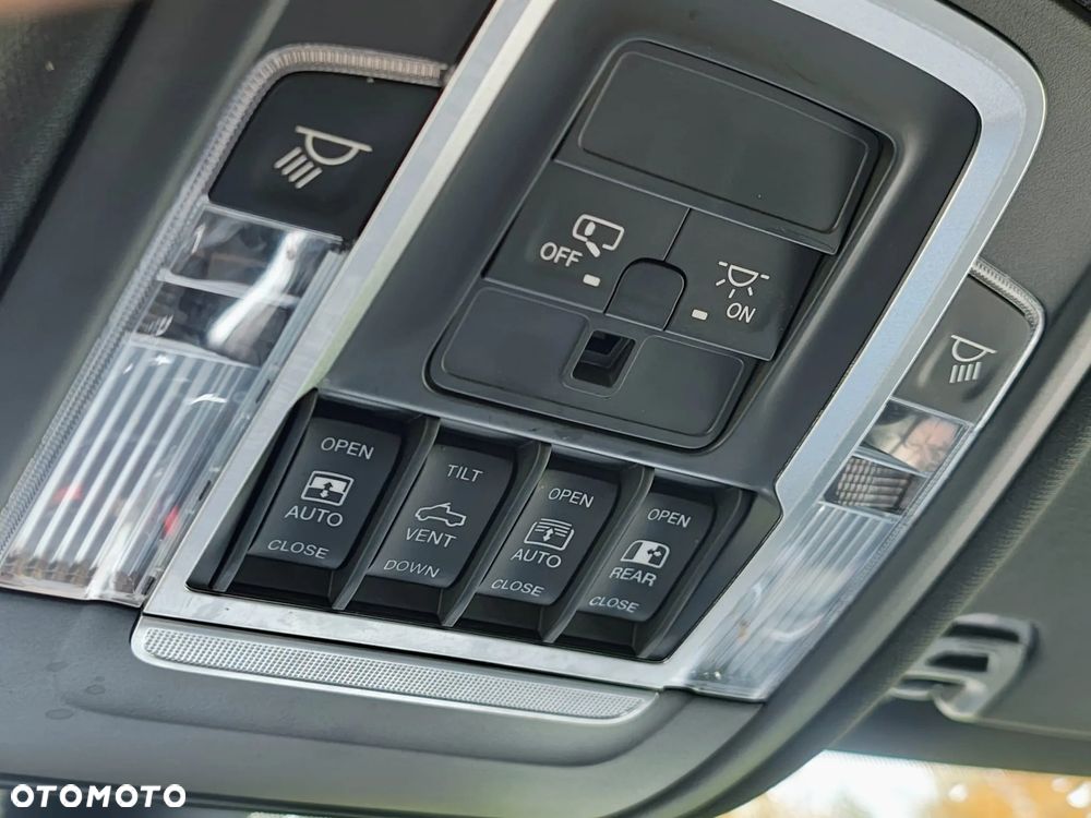 RAM 1500 5.7 Crew Cab Bighorn - 23