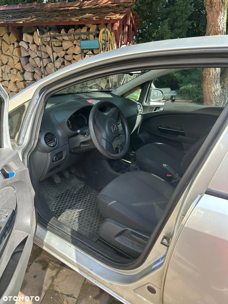 Opel Corsa - 3