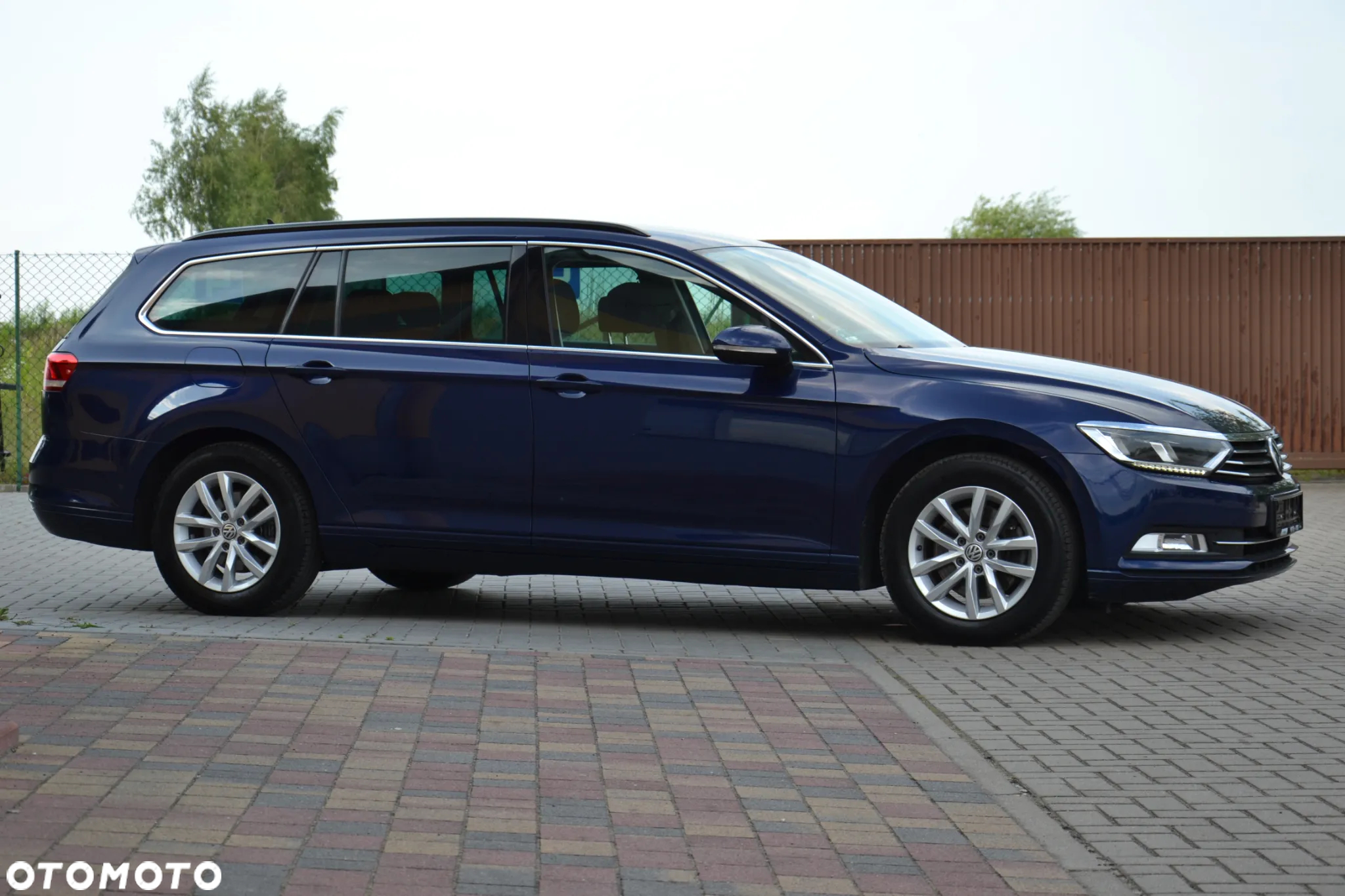 Volkswagen Passat Variant 2.0 TDI DSG (BlueMotion Technology) Comfortline - 9