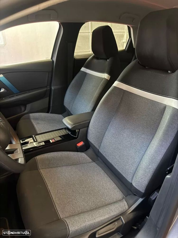 Citroën e-C4 50 kWh Feel - 12