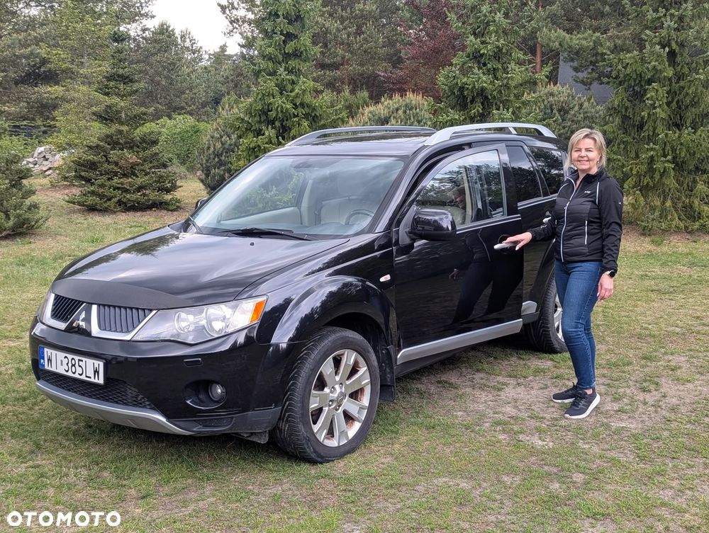 Mitsubishi Outlander 2.0 DID Instyle - 2