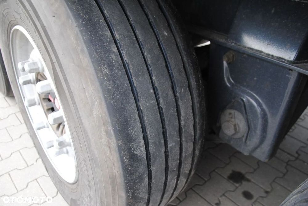 Wielton Podnoszona oś, SAF - 17