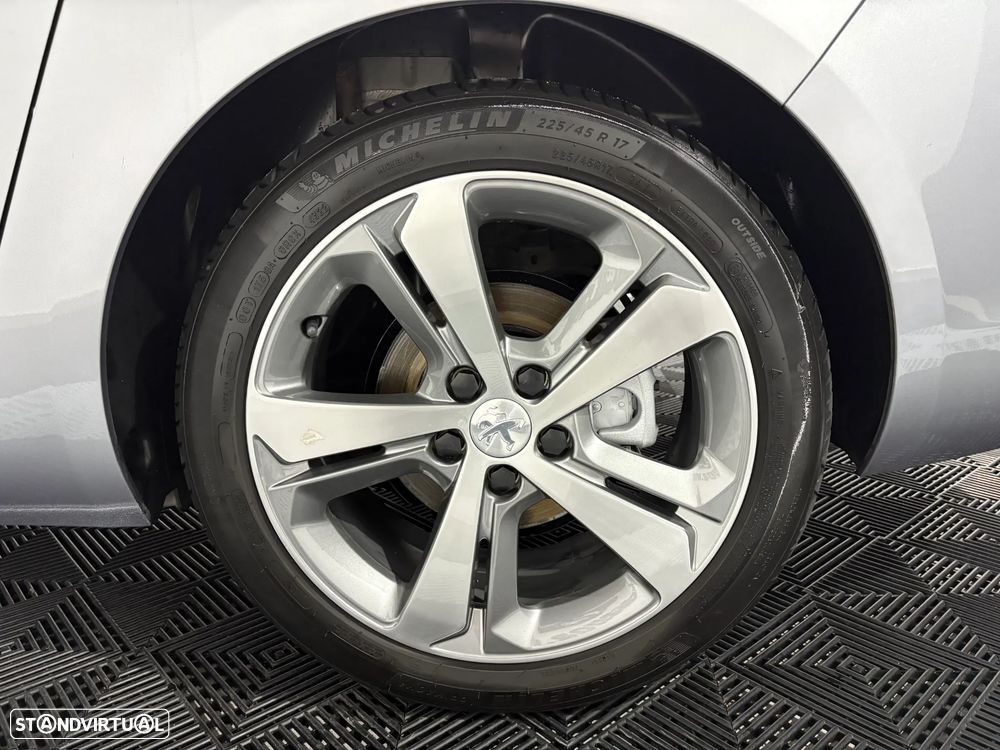 Peugeot 308 SW 1.2 PureTech GT Line EAT8 - 8