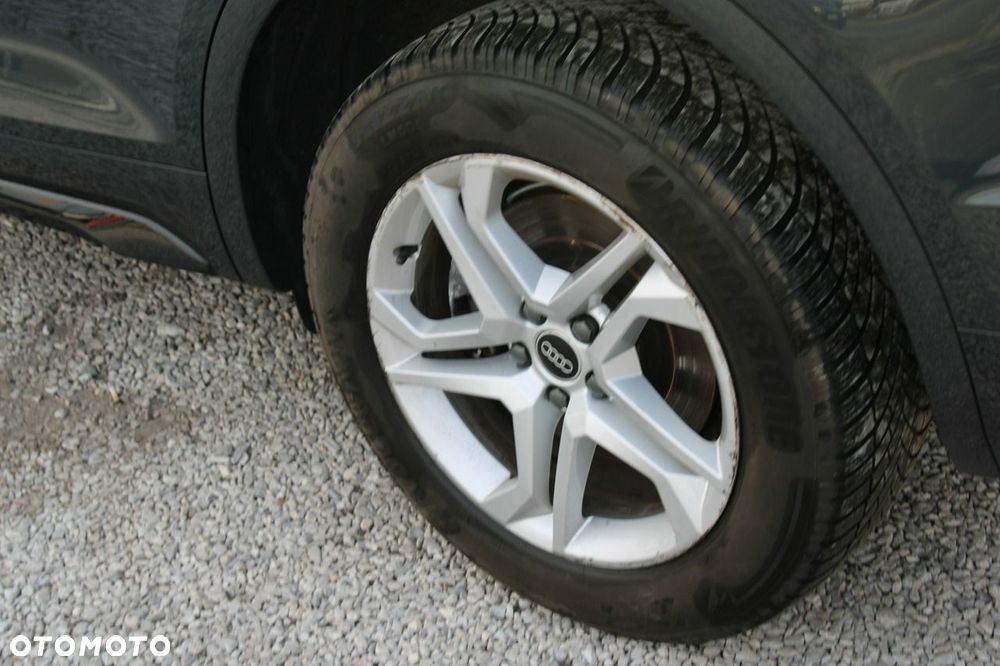 Audi Q5 Sportback - 12