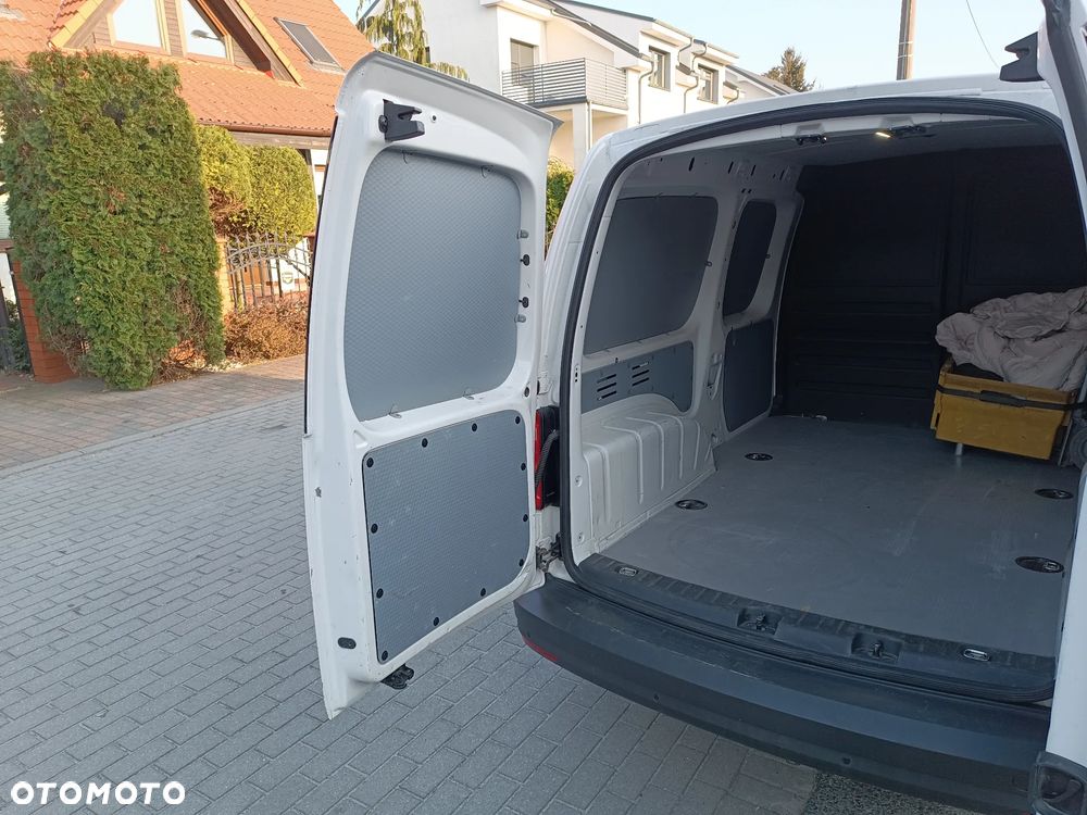Volkswagen CADDY MAXI - 14