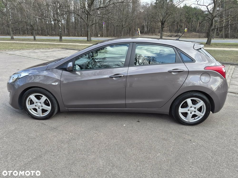 Hyundai i30 1.4 Trend - 6