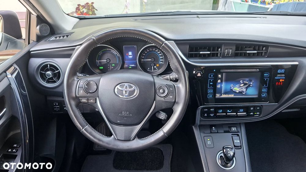 Toyota Auris 1.8 HSD Luna - 32