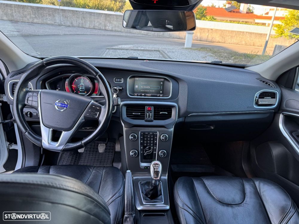 Volvo V40 1.6 D2 R-Design - 21