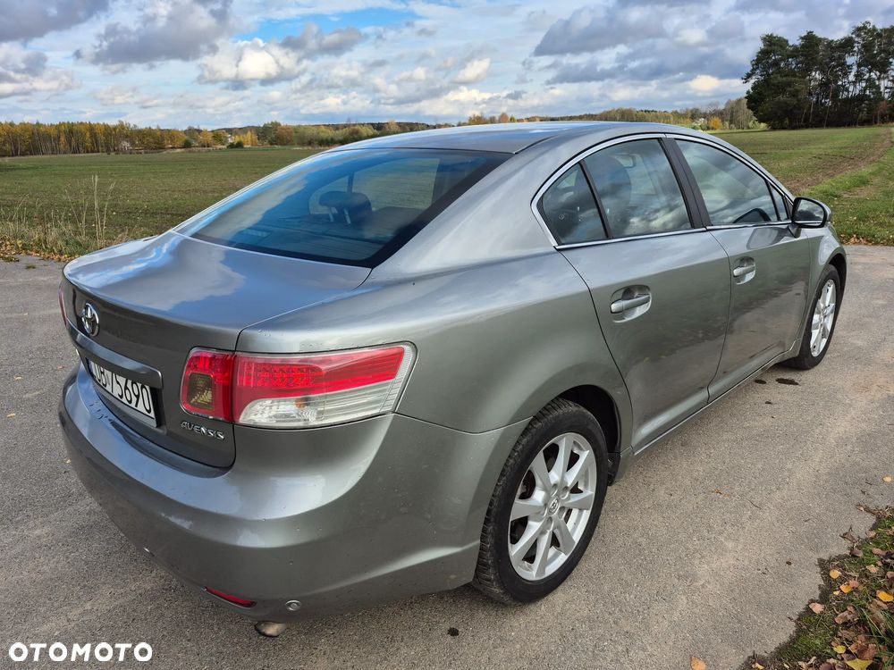 Toyota Avensis 2.2 D-CAT Prestige - 4