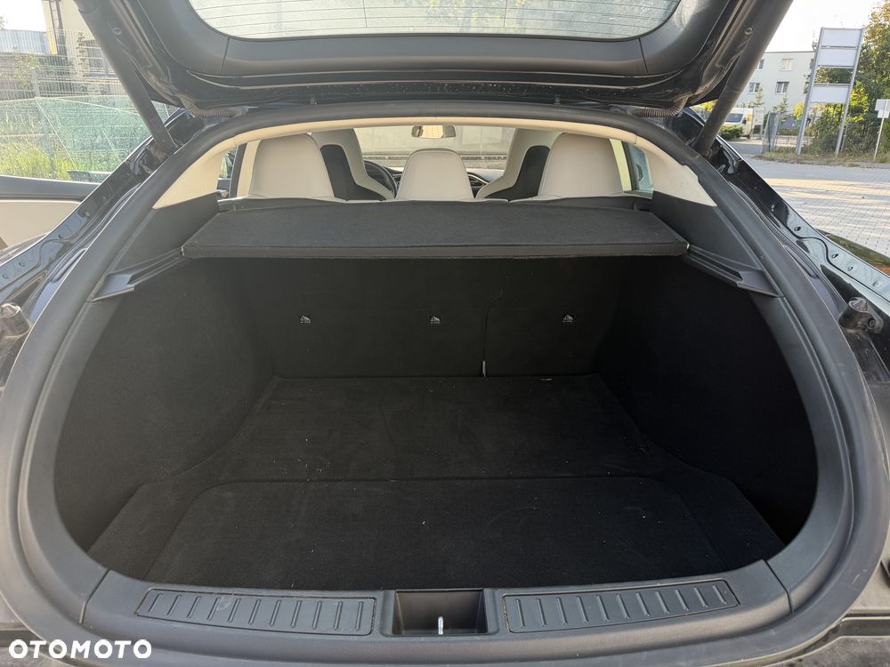 Tesla Model S Standard - 16