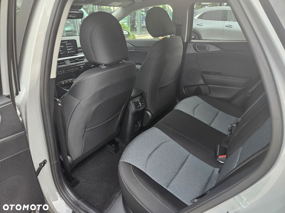 Kia XCeed 1.6 T-GDI M DCT - 12