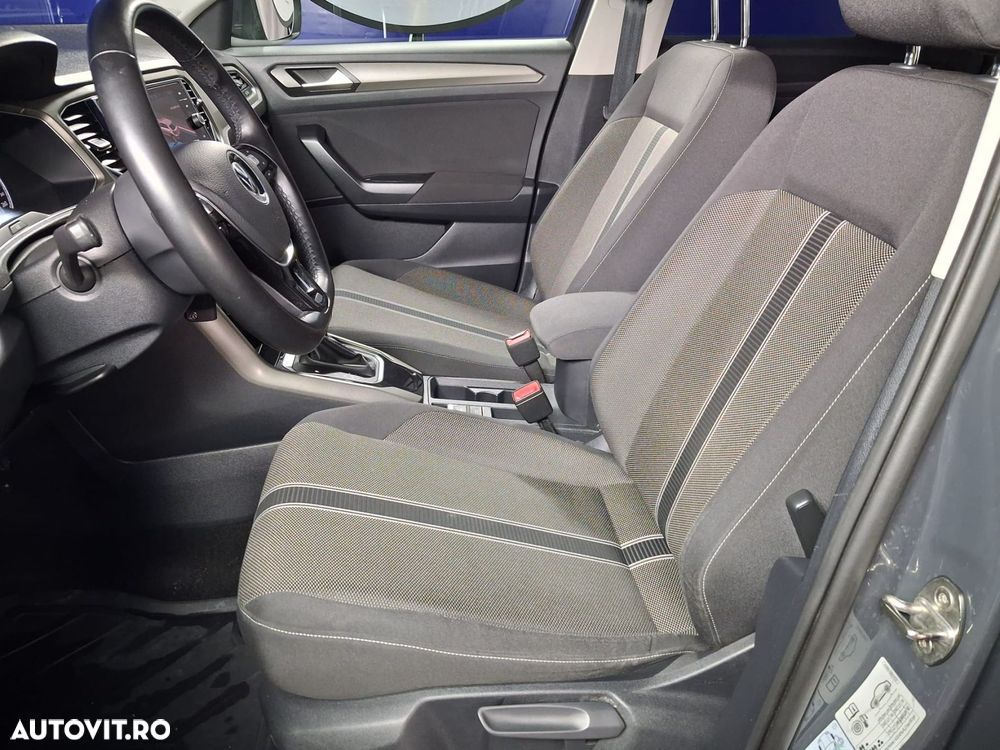 Volkswagen T-Roc - 11